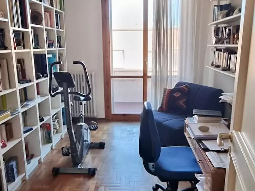 Immagine 31 di Appartamento in vendita  a Pisa