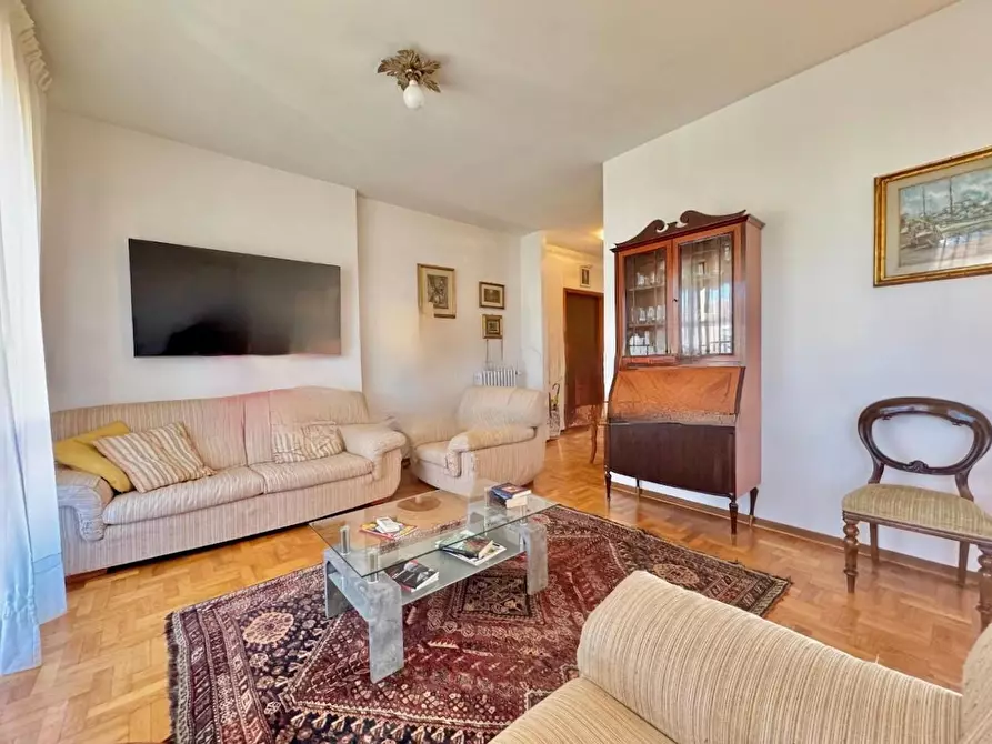 Immagine 5 di Appartamento in vendita  a Pisa