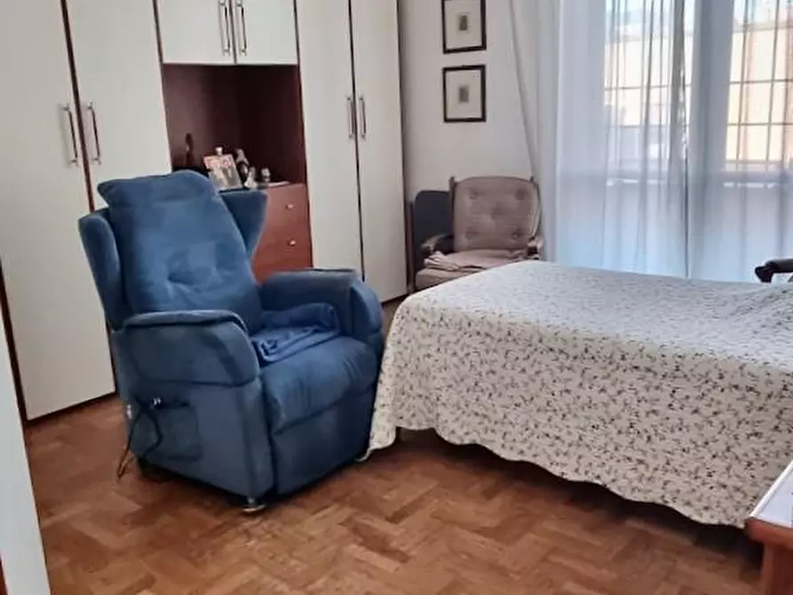 Immagine 22 di Appartamento in vendita  a Pisa