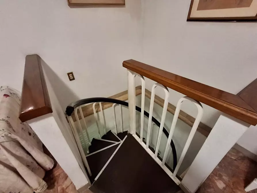 Immagine 9 di Appartamento in vendita  a Empoli