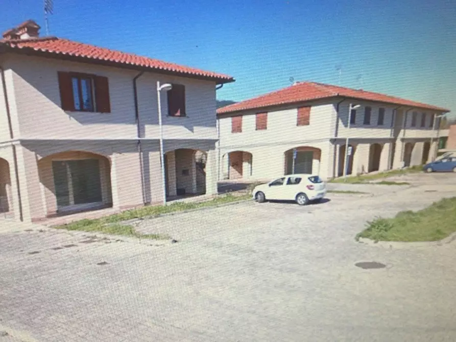 Immagine 5 di Appartamento in vendita  a Vicopisano