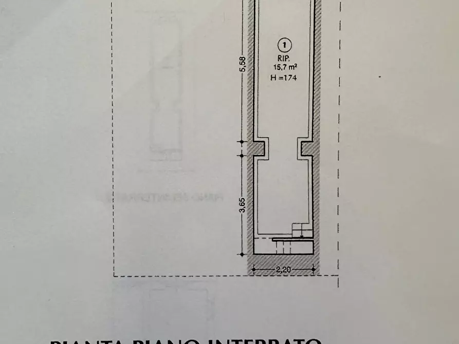 Immagine 2 di Locale commerciale in affitto  a Capannori