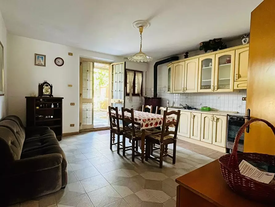 Immagine 9 di Terratetto in vendita  a Cascina