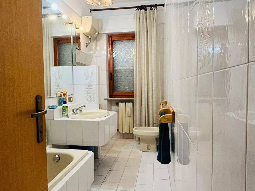 Immagine 25 di Terratetto in vendita  a Cascina