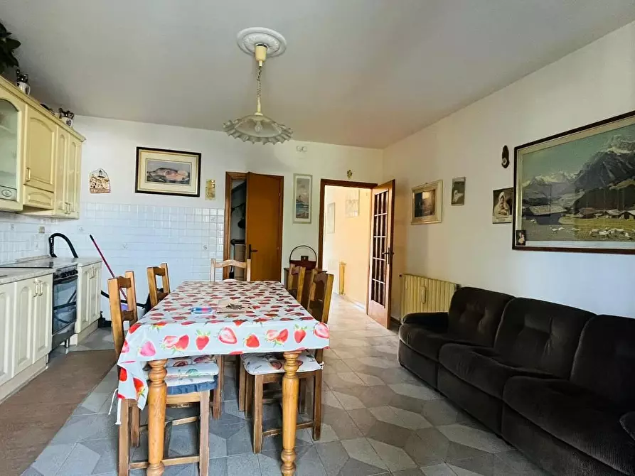 Immagine 8 di Terratetto in vendita  a Cascina