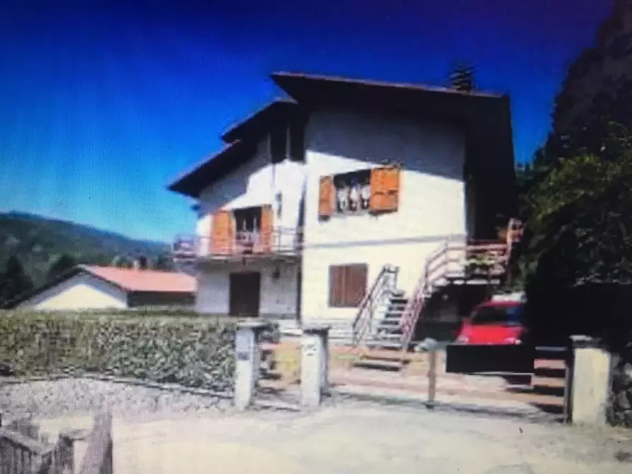 Immagine 2 di Casa bifamiliare in vendita  a Abetone Cutigliano