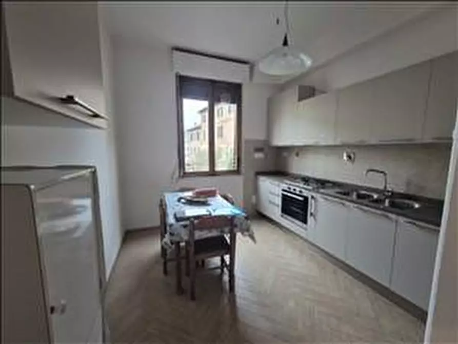 Immagine 8 di Appartamento in vendita  a Siena