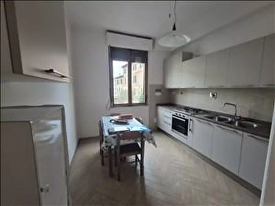 Immagine 7 di Appartamento in vendita  a Siena