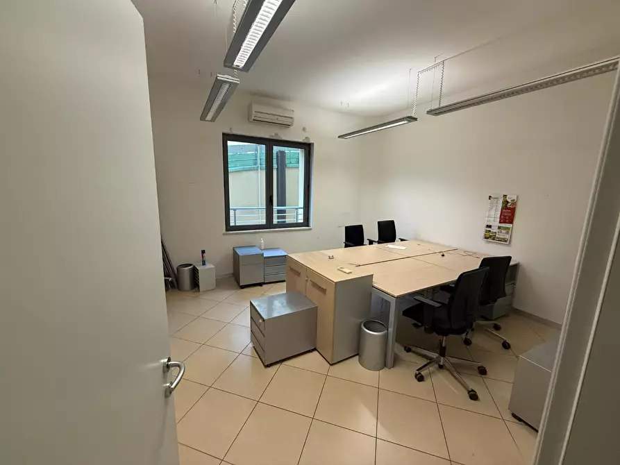 Immagine 5 di Ufficio in affitto  a Pisa