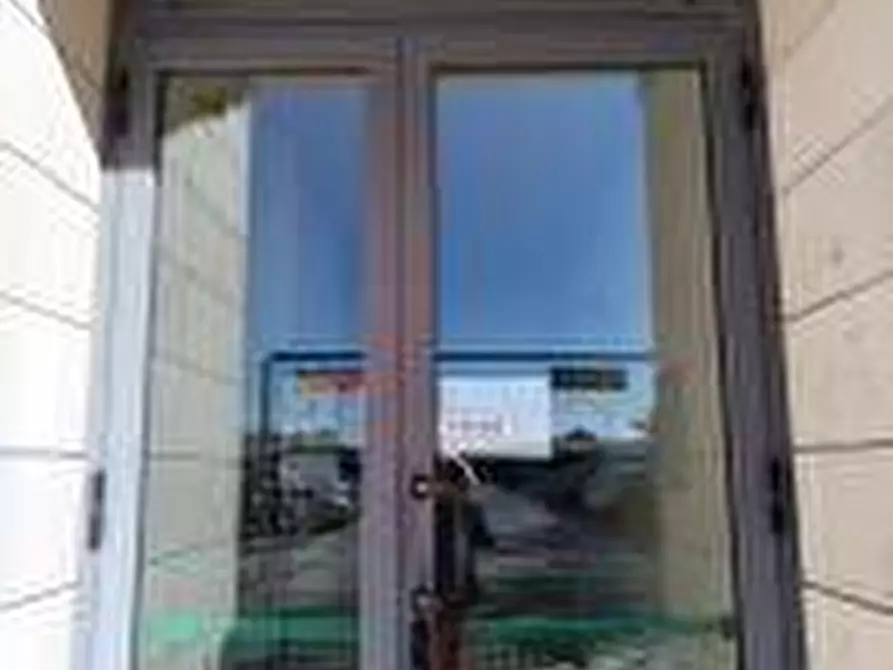 Immagine 19 di Ufficio in affitto  a Pisa