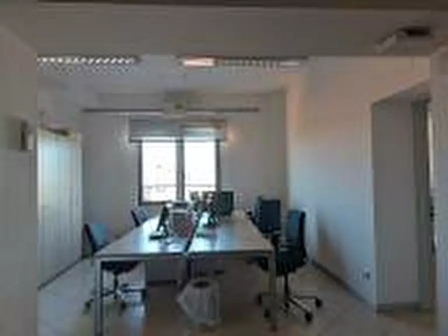 Immagine 8 di Ufficio in affitto  a Pisa