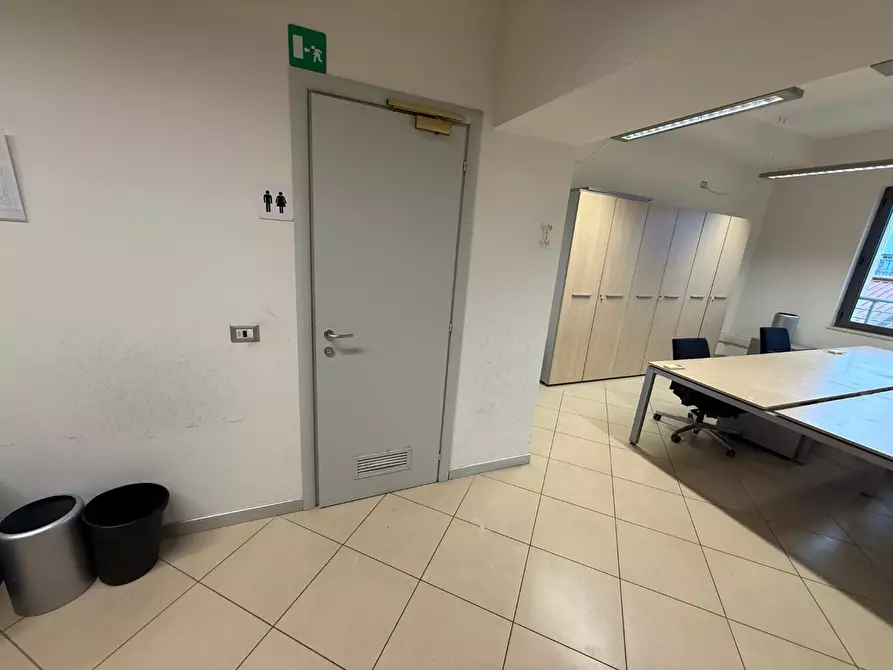 Immagine 11 di Ufficio in affitto  a Pisa