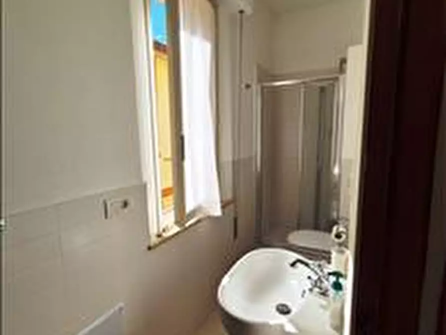 Immagine 14 di Appartamento in vendita  a Siena