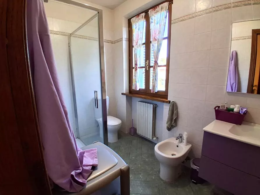 Immagine 17 di Casa bifamiliare in vendita  a Capannori