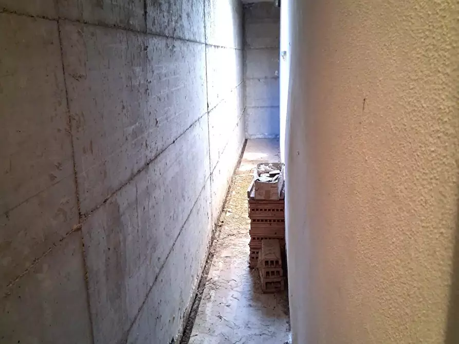 Immagine 29 di Casa bifamiliare in vendita  a Capannori