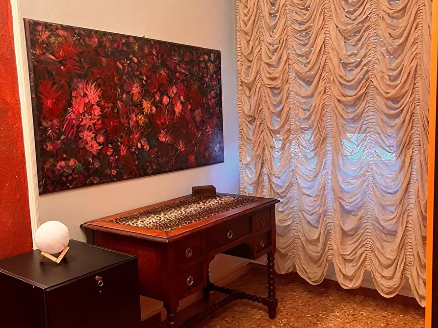 Immagine 23 di Appartamento in vendita  a Pontedera