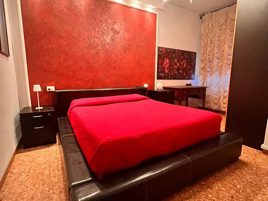 Immagine 22 di Appartamento in vendita  a Pontedera