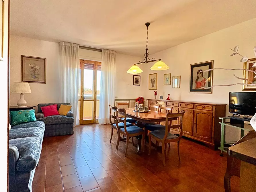 Immagine 5 di Appartamento in vendita  a Cascina