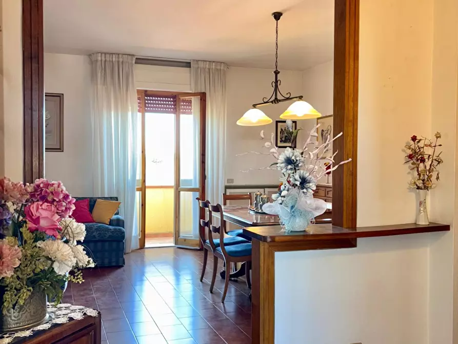 Immagine 4 di Appartamento in vendita  a Cascina