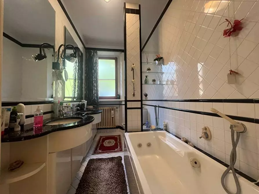 Immagine 19 di Villa in vendita  a Casciana Terme Lari