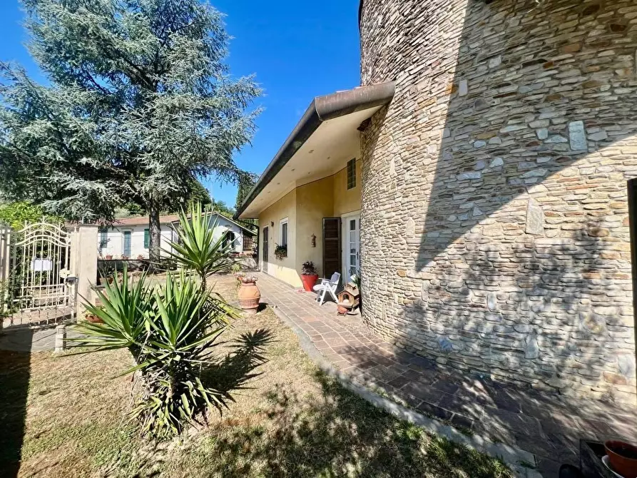 Immagine 6 di Villa in vendita  a Casciana Terme Lari