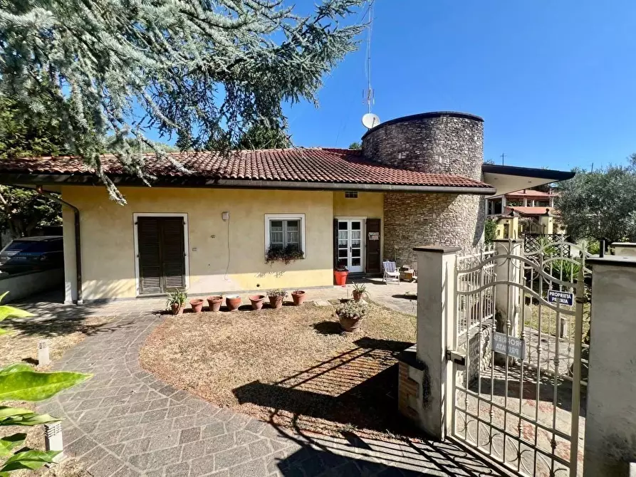 Immagine 5 di Villa in vendita  a Casciana Terme Lari