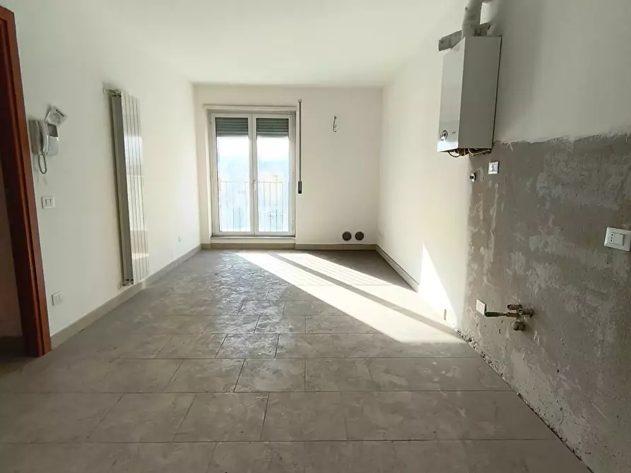 Immagine 1 di Appartamento in vendita  a Carrara