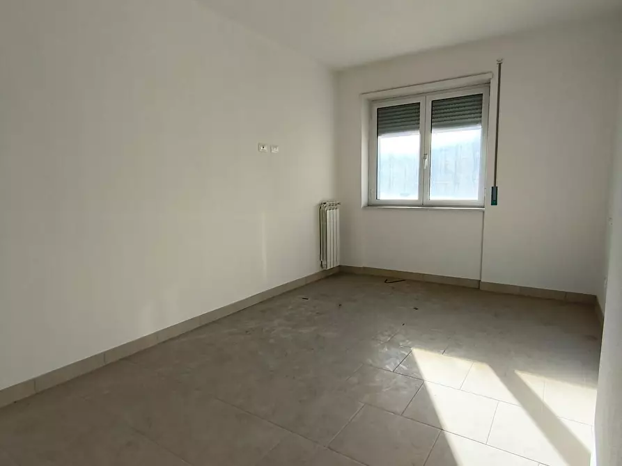 Immagine 3 di Appartamento in vendita  a Carrara