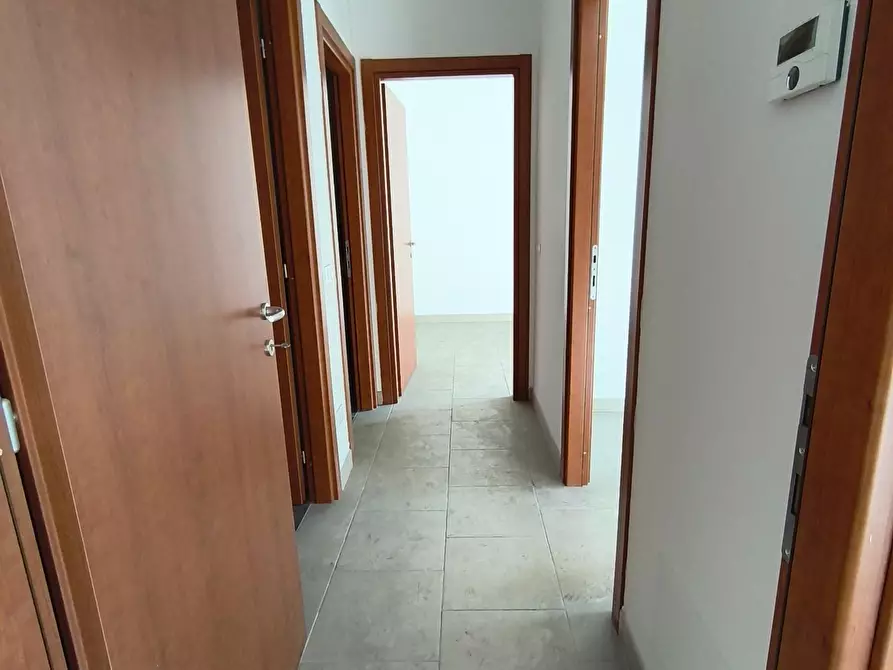 Immagine 2 di Appartamento in vendita  a Carrara