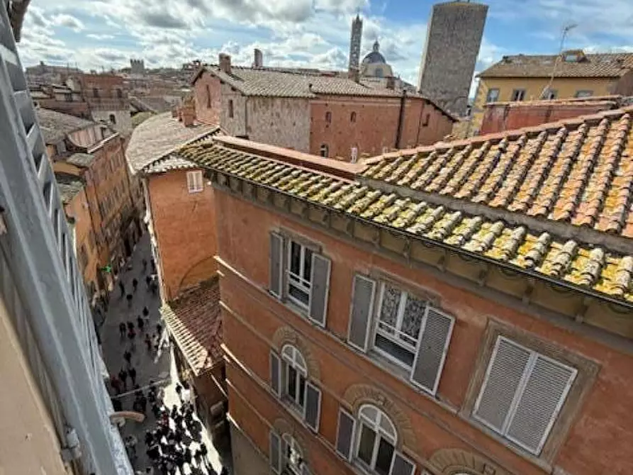 Immagine 27 di Appartamento in vendita  a Siena