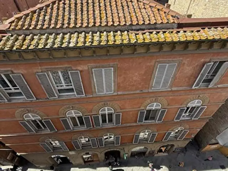 Immagine 26 di Appartamento in vendita  a Siena