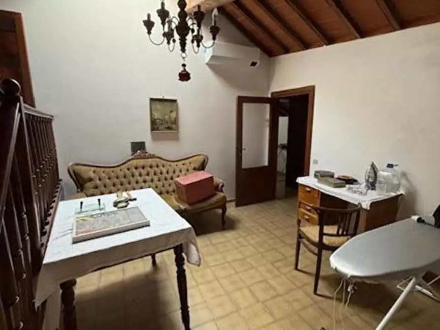 Immagine 7 di Appartamento in vendita  a Siena