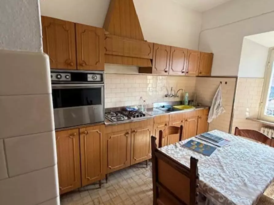 Immagine 53 di Appartamento in vendita  a Siena