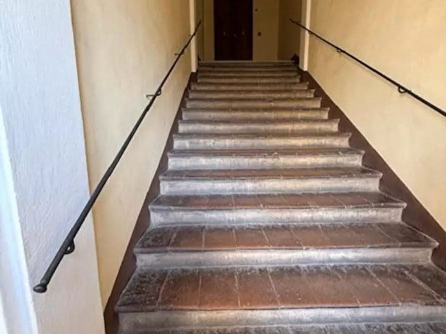 Immagine 62 di Appartamento in vendita  a Siena