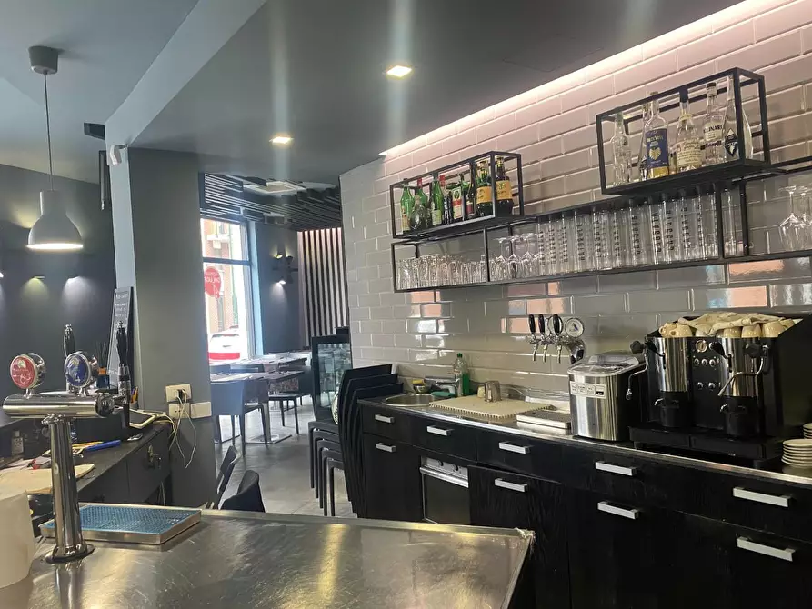 Immagine 6 di Bar / Ristorante in vendita  a Torino