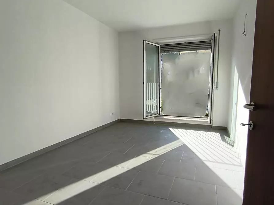 Immagine 3 di Appartamento in vendita  a Carrara