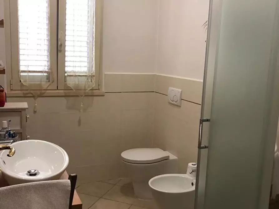 Immagine 46 di Villetta a schiera in vendita  a Camaiore