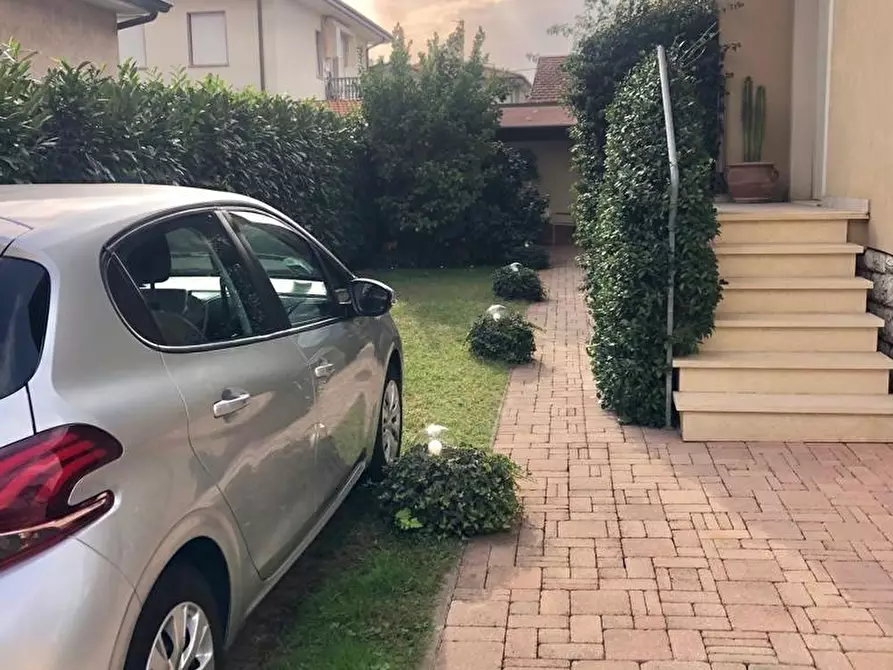 Immagine 26 di Villetta a schiera in vendita  a Camaiore