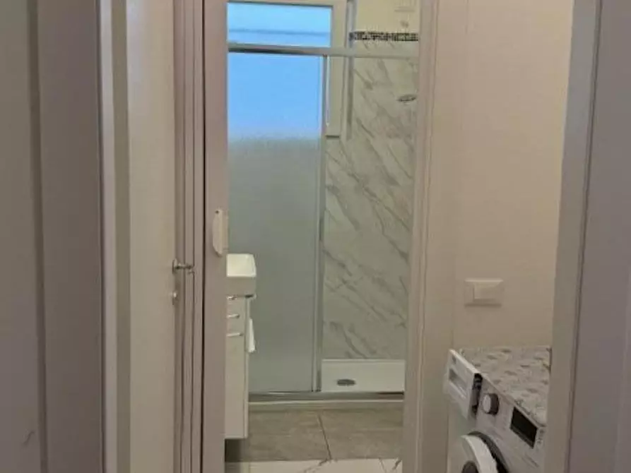 Immagine 15 di Appartamento in affitto  a Carrara