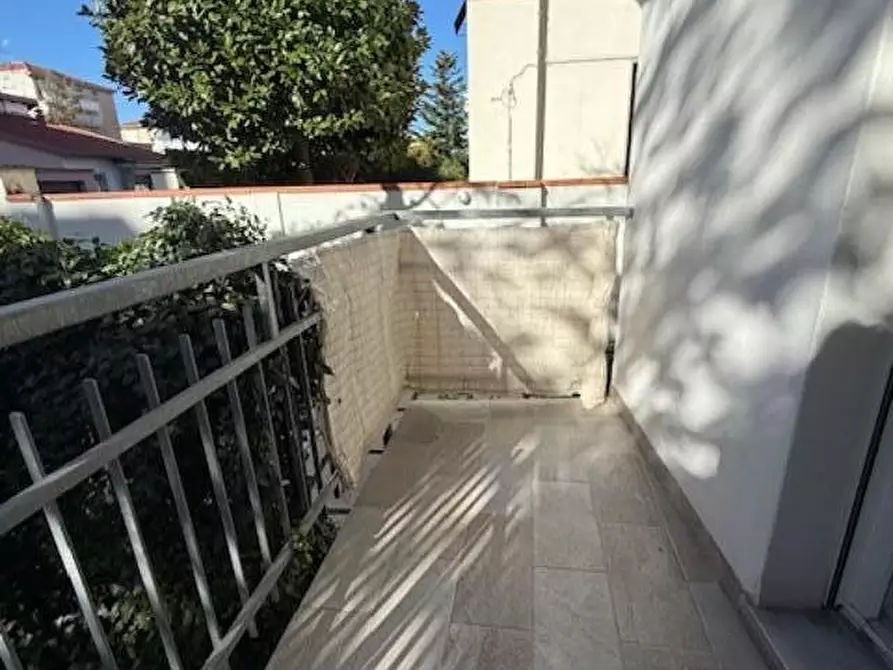 Immagine 8 di Appartamento in affitto  a Carrara