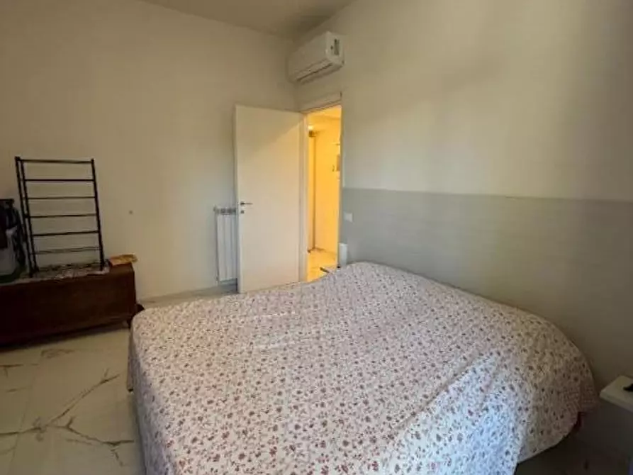 Immagine 9 di Appartamento in affitto  a Carrara