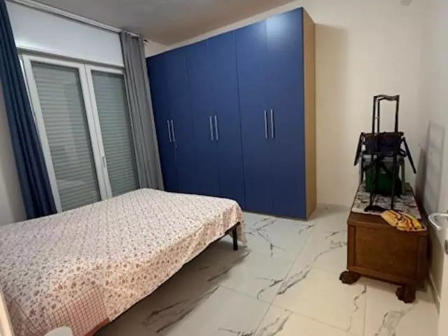 Immagine 11 di Appartamento in affitto  a Carrara