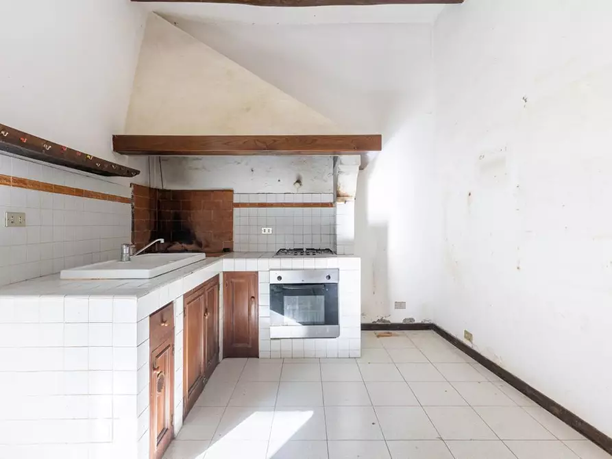 Immagine 23 di Appartamento in vendita  a San Giuliano Terme