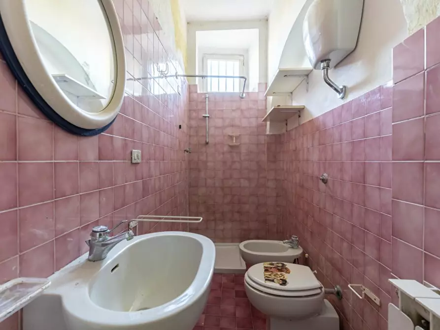 Immagine 14 di Appartamento in vendita  a San Giuliano Terme