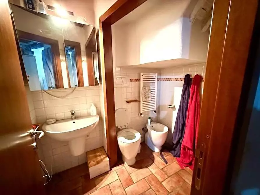 Immagine 7 di Appartamento in vendita  a Siena