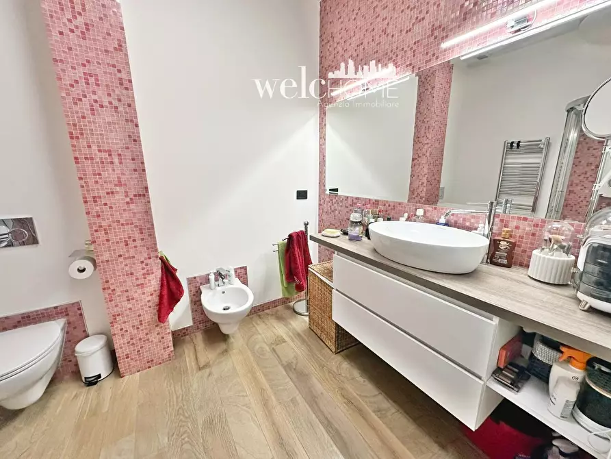 Immagine 15 di Appartamento in vendita  a Campi Bisenzio