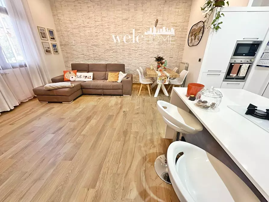 Immagine 22 di Appartamento in vendita  a Campi Bisenzio