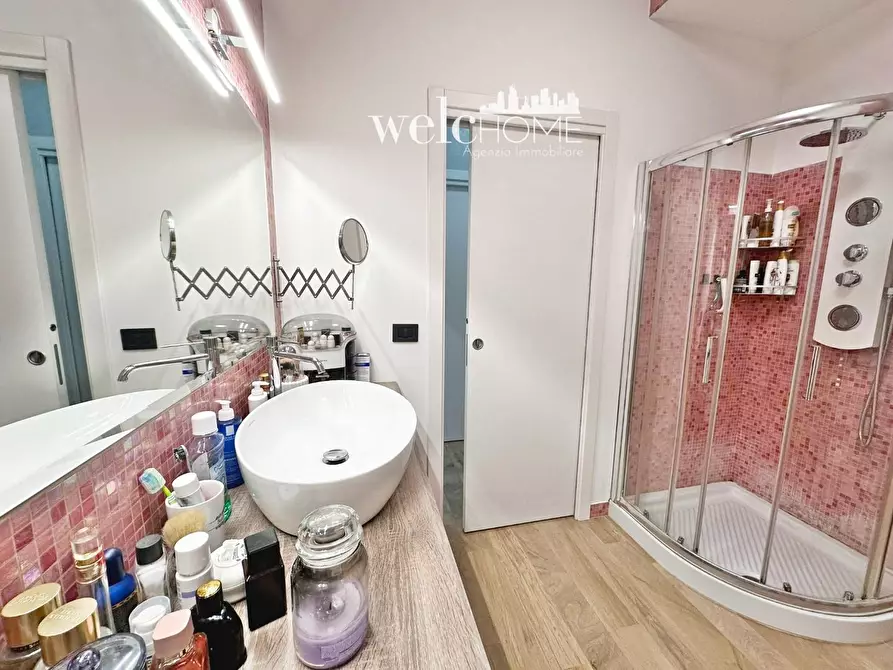 Immagine 16 di Appartamento in vendita  a Campi Bisenzio