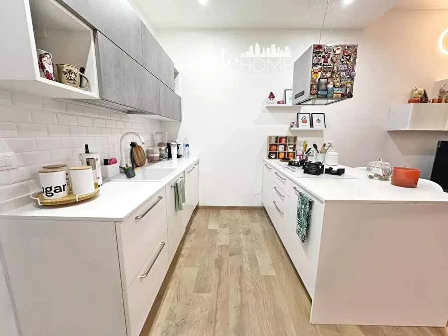 Immagine 8 di Appartamento in vendita  a Campi Bisenzio