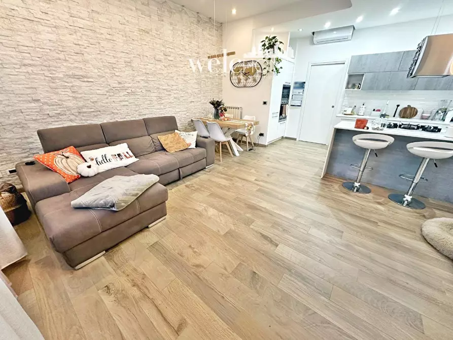 Immagine 21 di Appartamento in vendita  a Campi Bisenzio